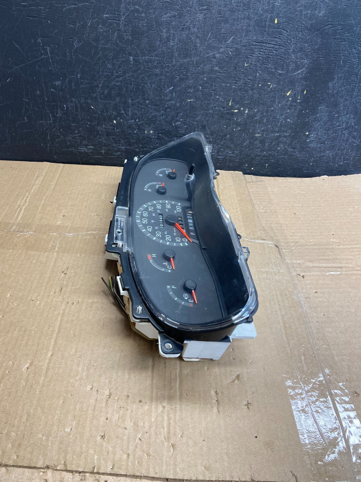 1997 to 2003 Ford E150 E250 VAN Gauge Speedometer Cluster AG6378 DG1