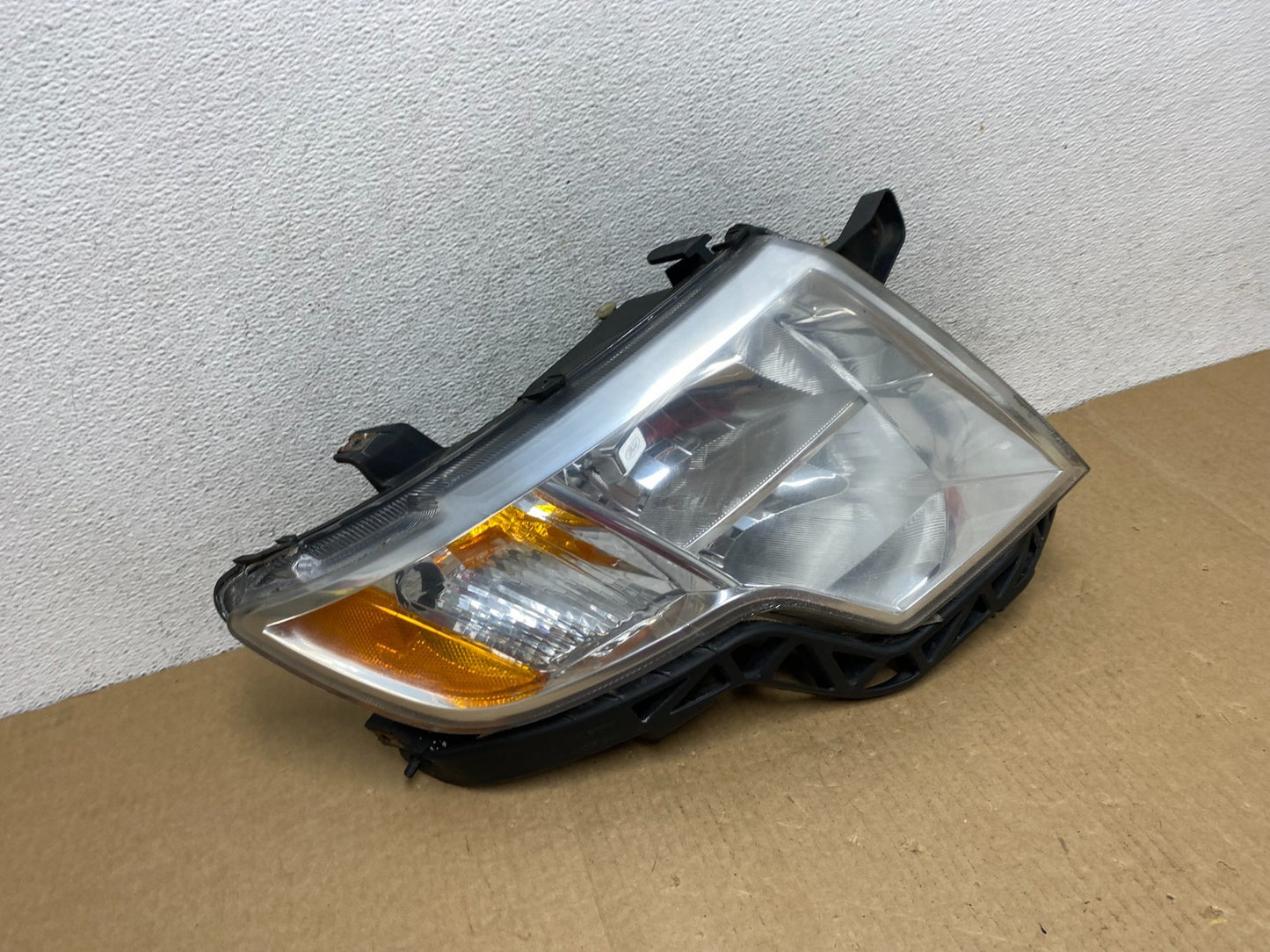 2007 to 2010 Ford Edge Right Passenger RH Halogen Headlight AF9563 DW2