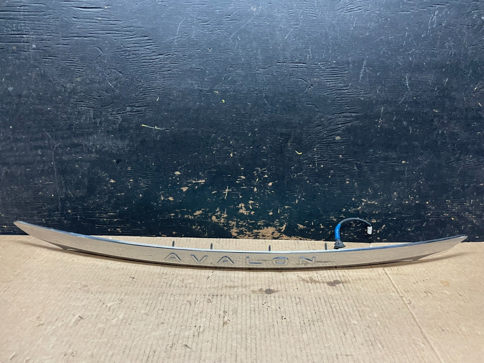 2011 2012 Toyota Avalon Rear Trunk Lid Chrome Trim Molding Panel Y9564 PS0