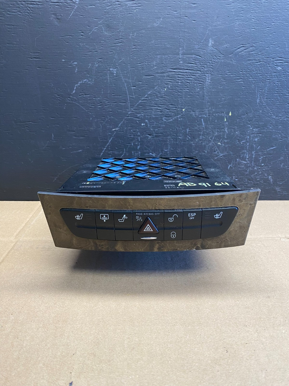 2003 - 2009 Mercedes W211 W219 CLS500 Door Lock ESP Hazard Control ab9164 DG0