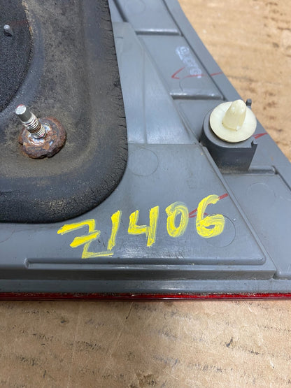 2005 2006 2007 Honda Odyssey Inner Right Passenger RH Tail Light Z1406 DW7