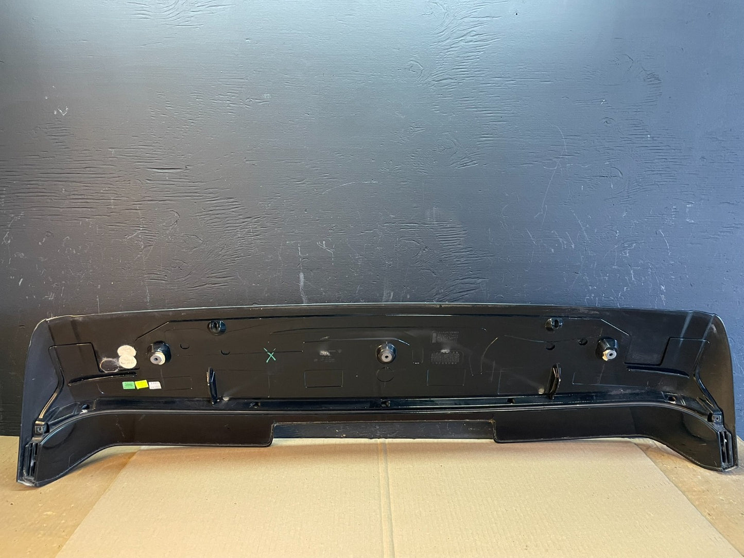2008 2009 2010 Porsche Cayenne Rear Spoiler Third Brake Light Wing OEM AB7922 DG8