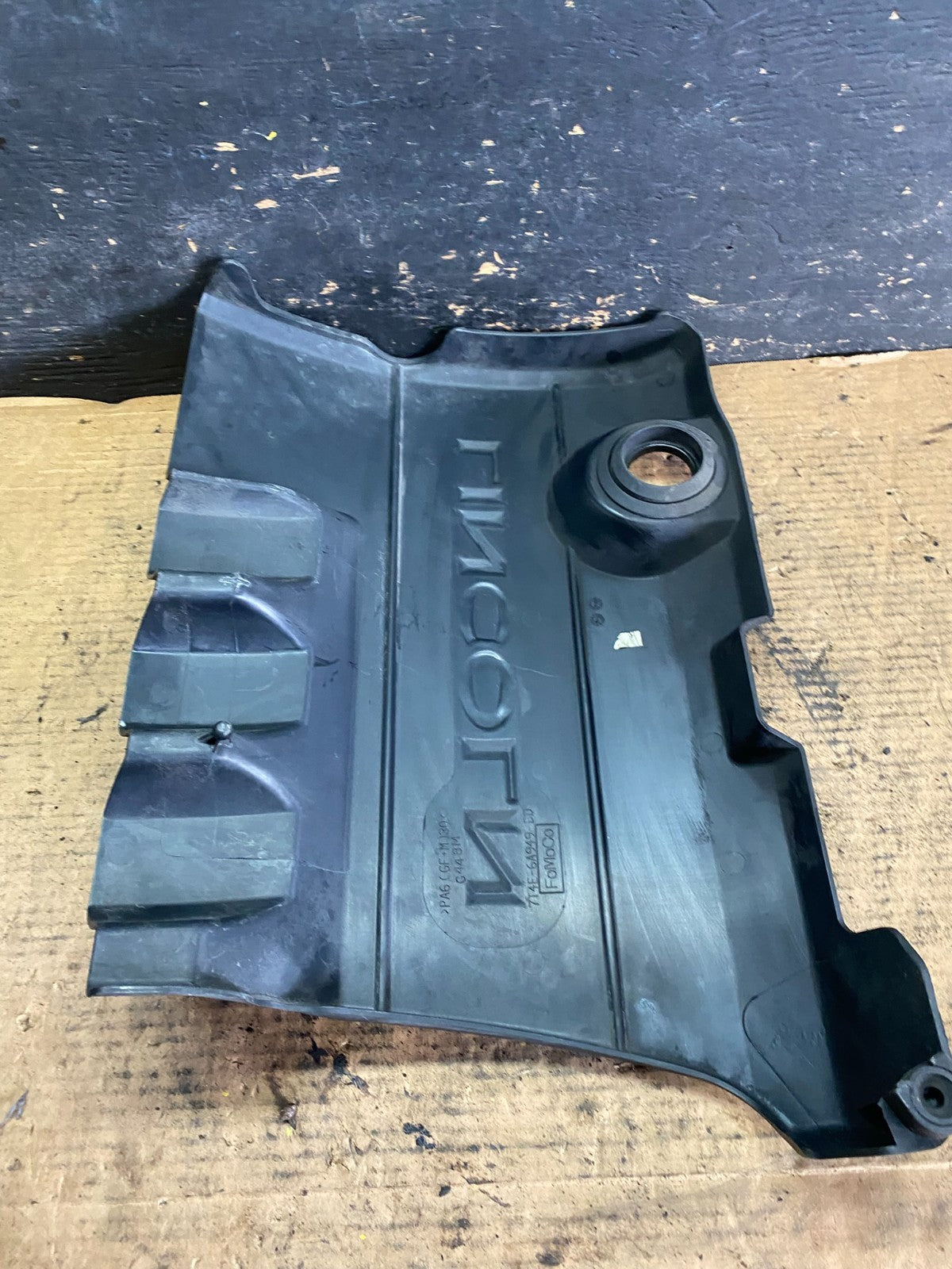 2009 to 2012  Lincoln MKS 3.7L Engine Motor Cover S1196 DG6
