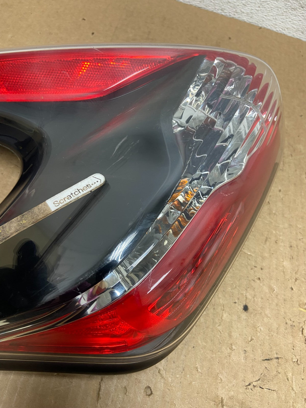 2015 to 2017 Nissan Juke Left Driver LH Side Tail Light AF9733 DW3