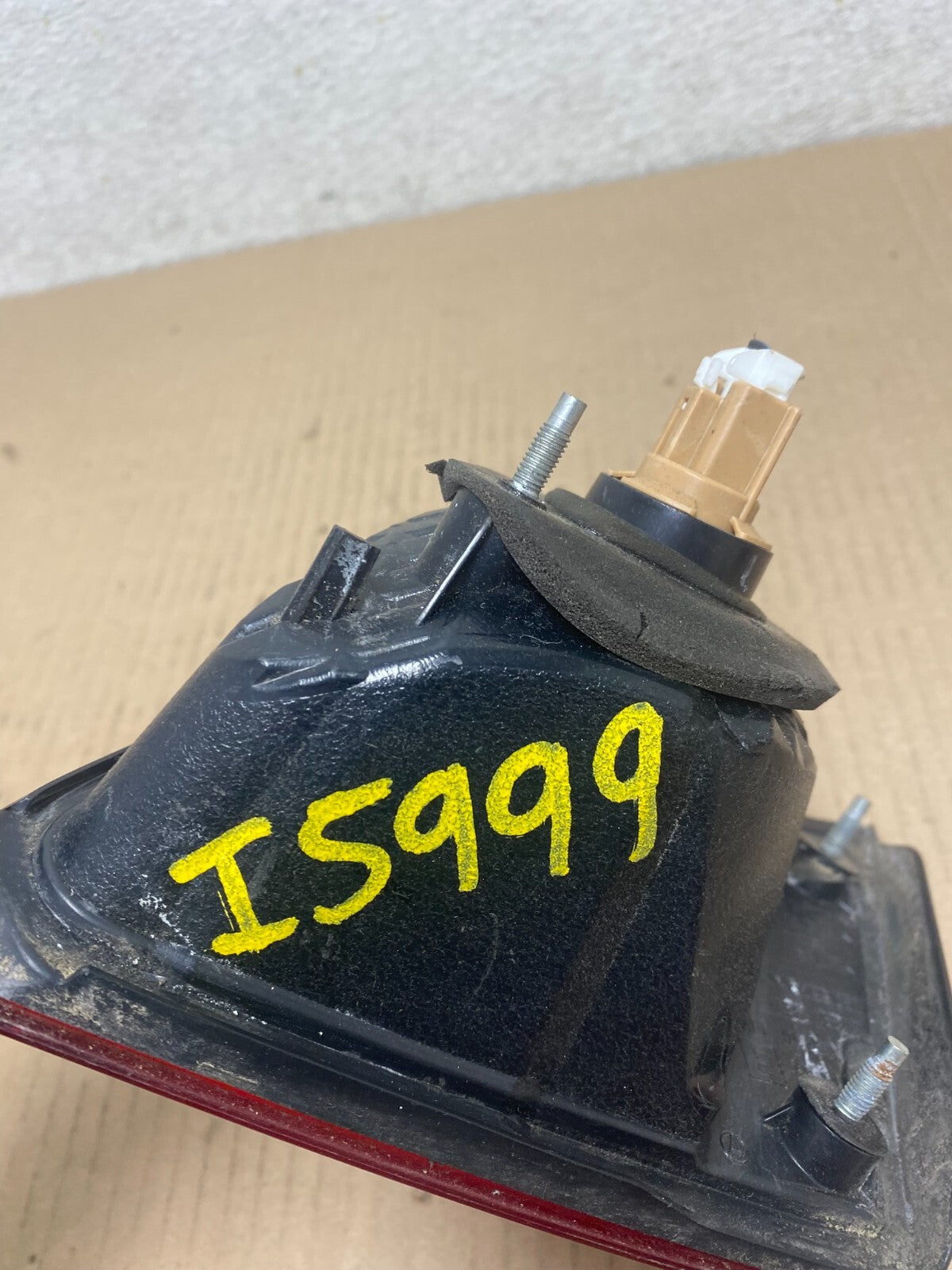 2010-2014 Subaru Legacy Left Driver LH Side Tail Light Inner I5999 DW6