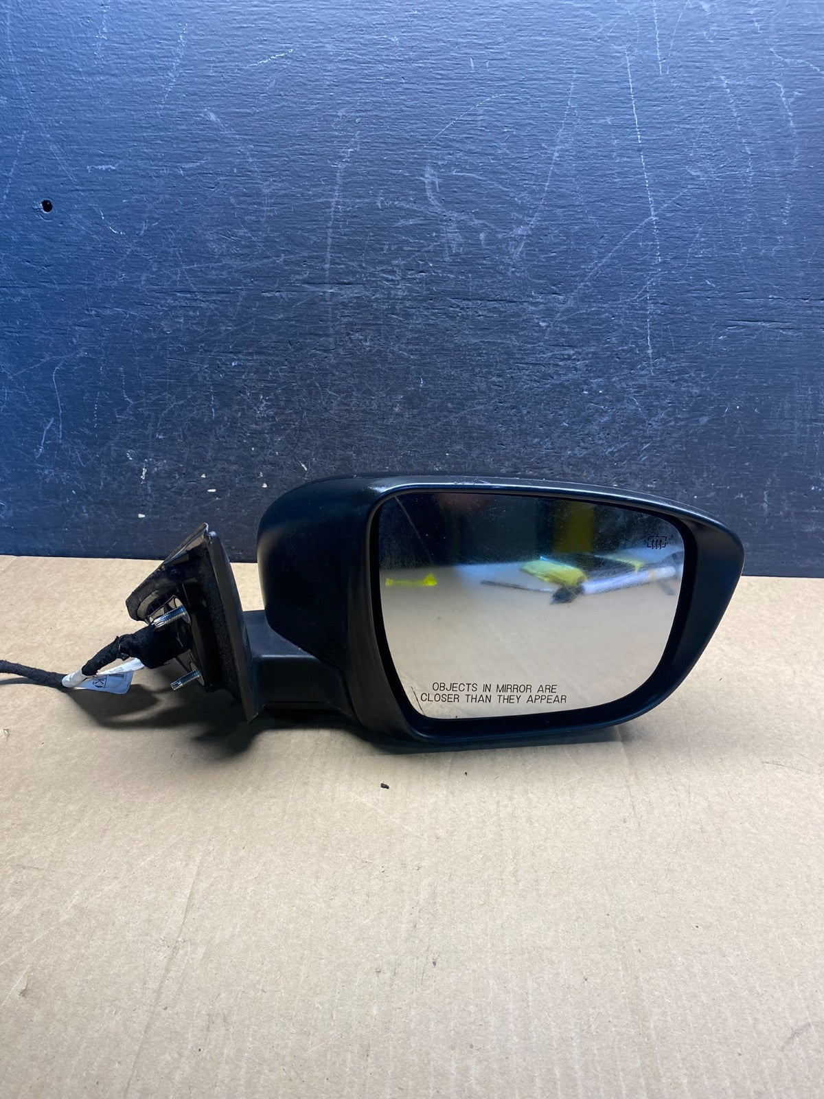 2014-2017 Nissan Rogue Right Passenger Turn Signal Door Mirror AG7100 DW8