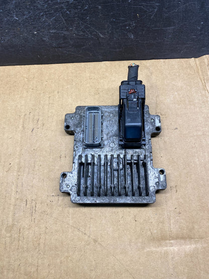 2007 to 2013 Chevrolet Silverado Yukon Engine Control Module ECM ECU AH7214 DW0