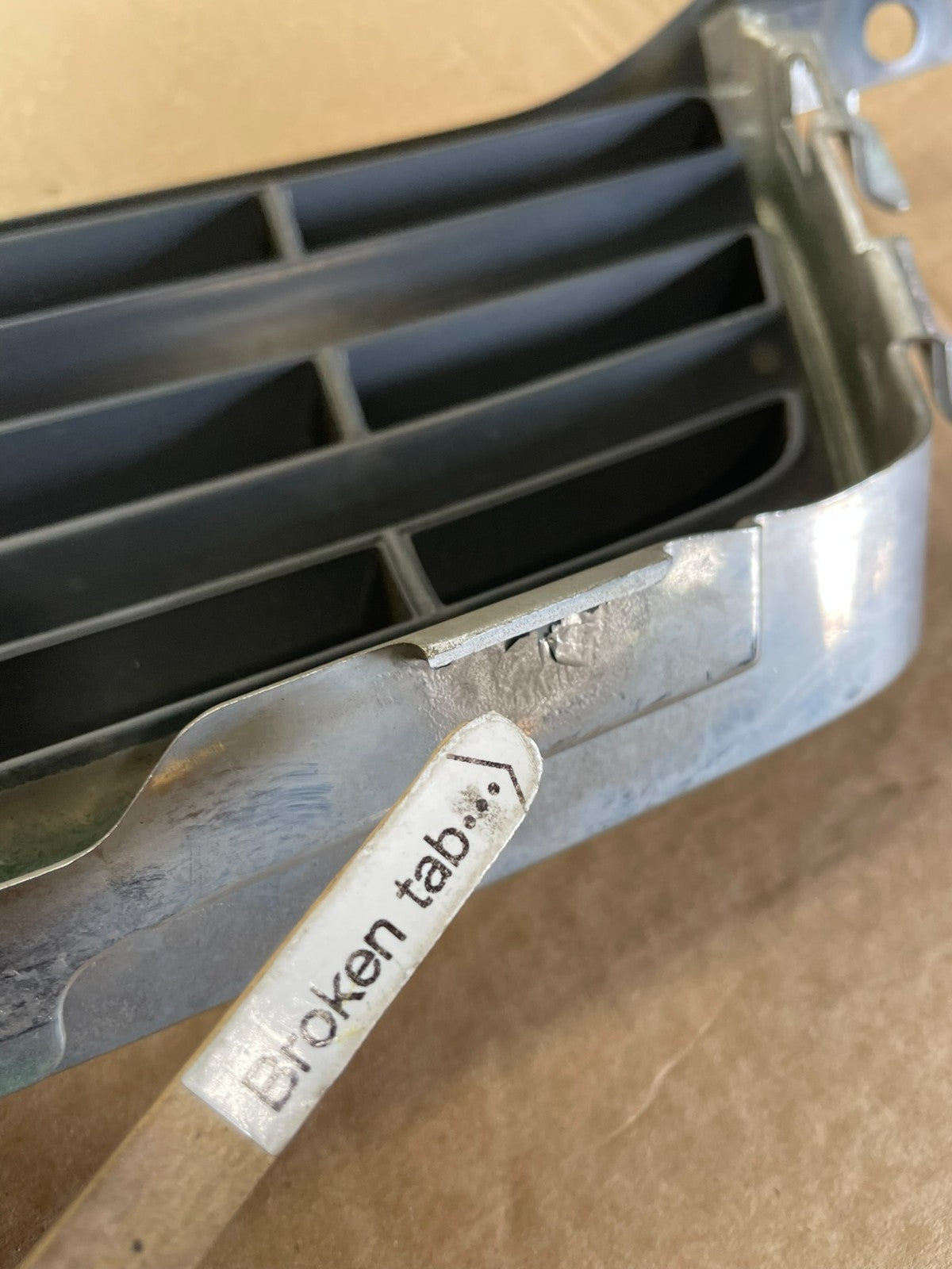 2000 to 2002 Toyota Camry Front Grill Grill AG75986