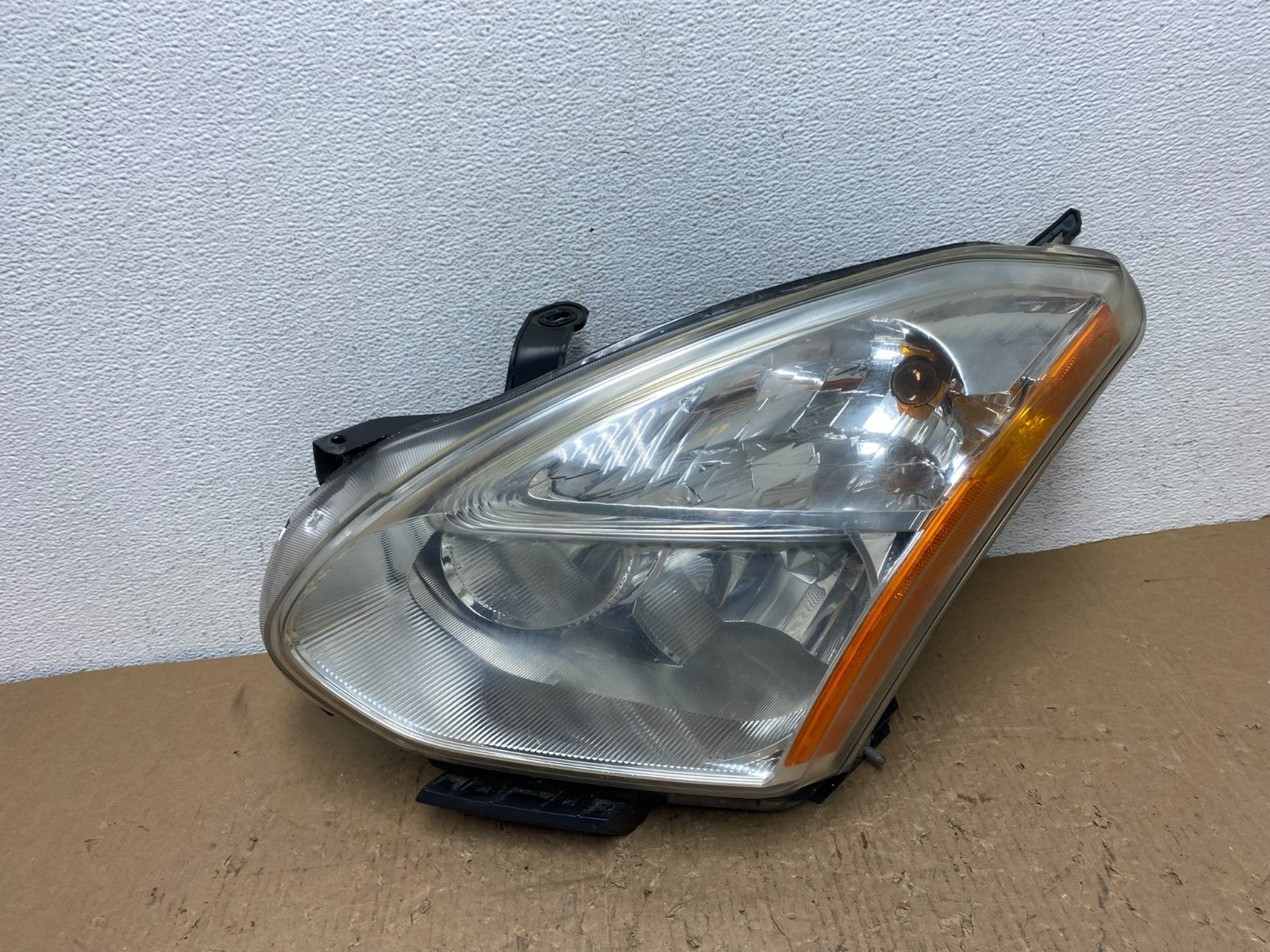 2008 to 2013 Nissan Rogue HID Xenon Headlight Left Driver Lh Side AD8816 DW0