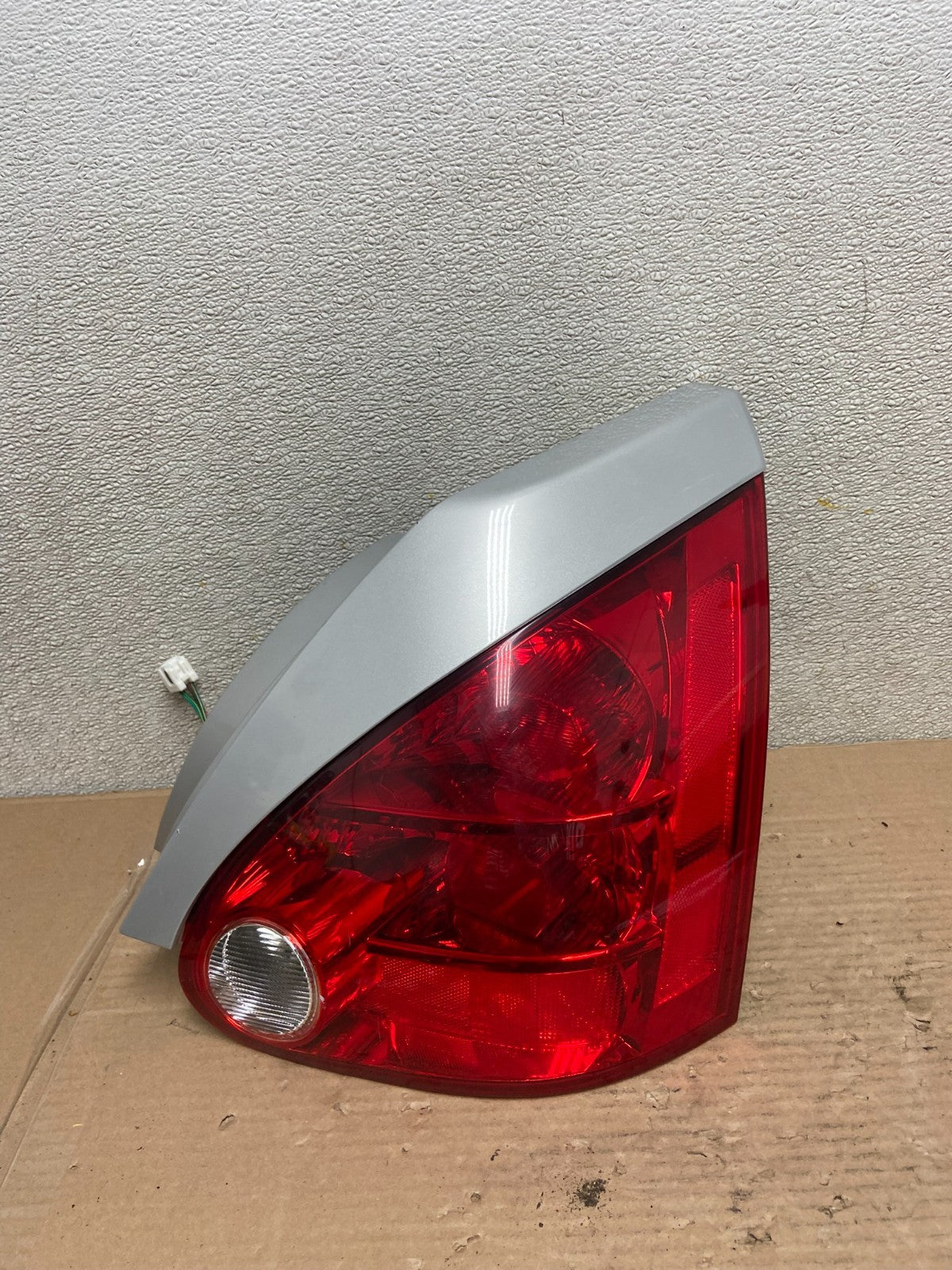2004 2005 2006 2007 2008 Nissan Maxima Right Passenger Tail Light Oem AA9392 LK0