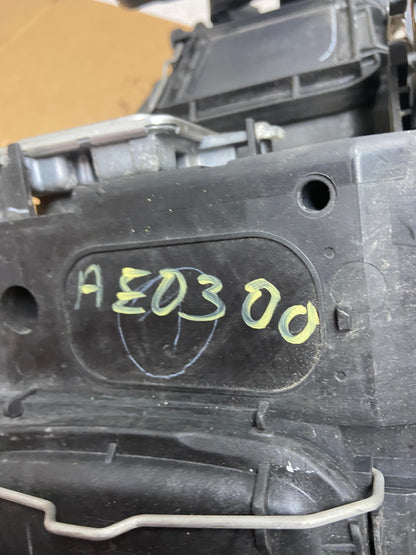 2009-2012 Audi Q5 Left Driver LH Side Xenon HID Headlight AE0300 DW9