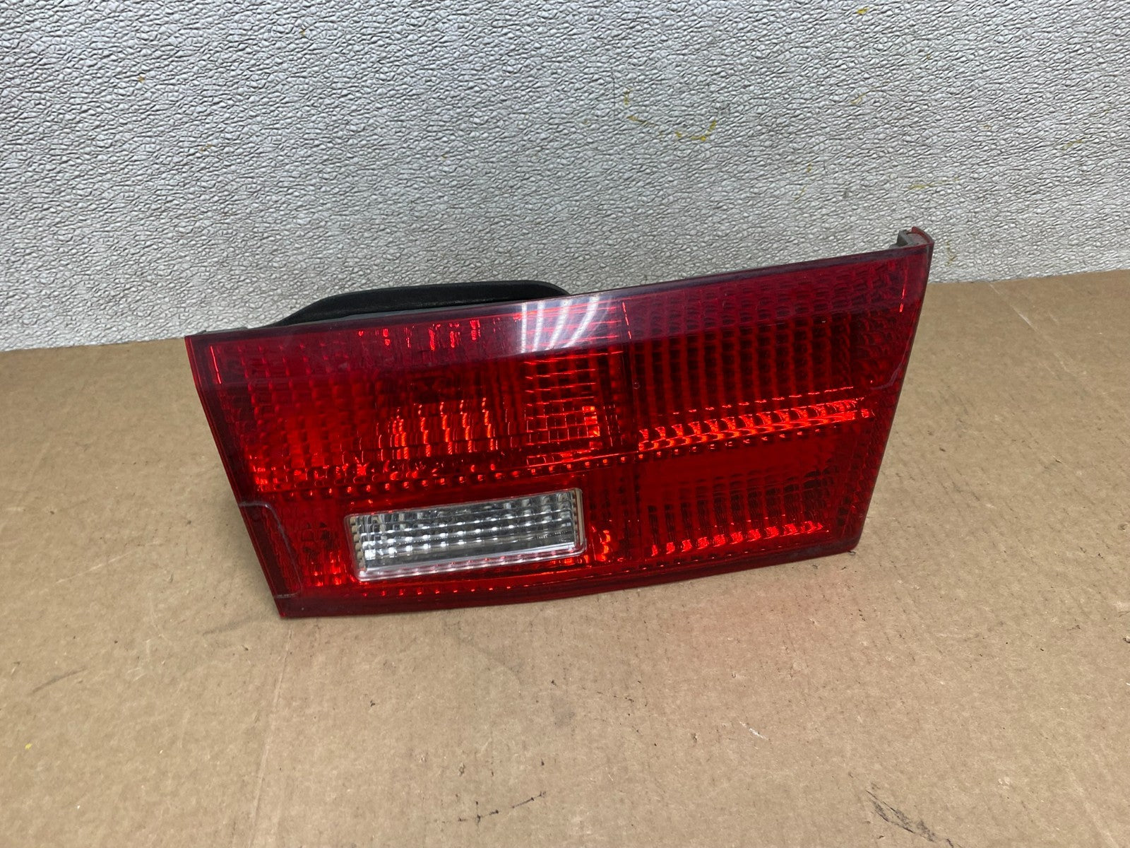 2005 Honda Accord Left Side Driver Lh Inner Trunk Lid Tail Light OEM W8438 DW0