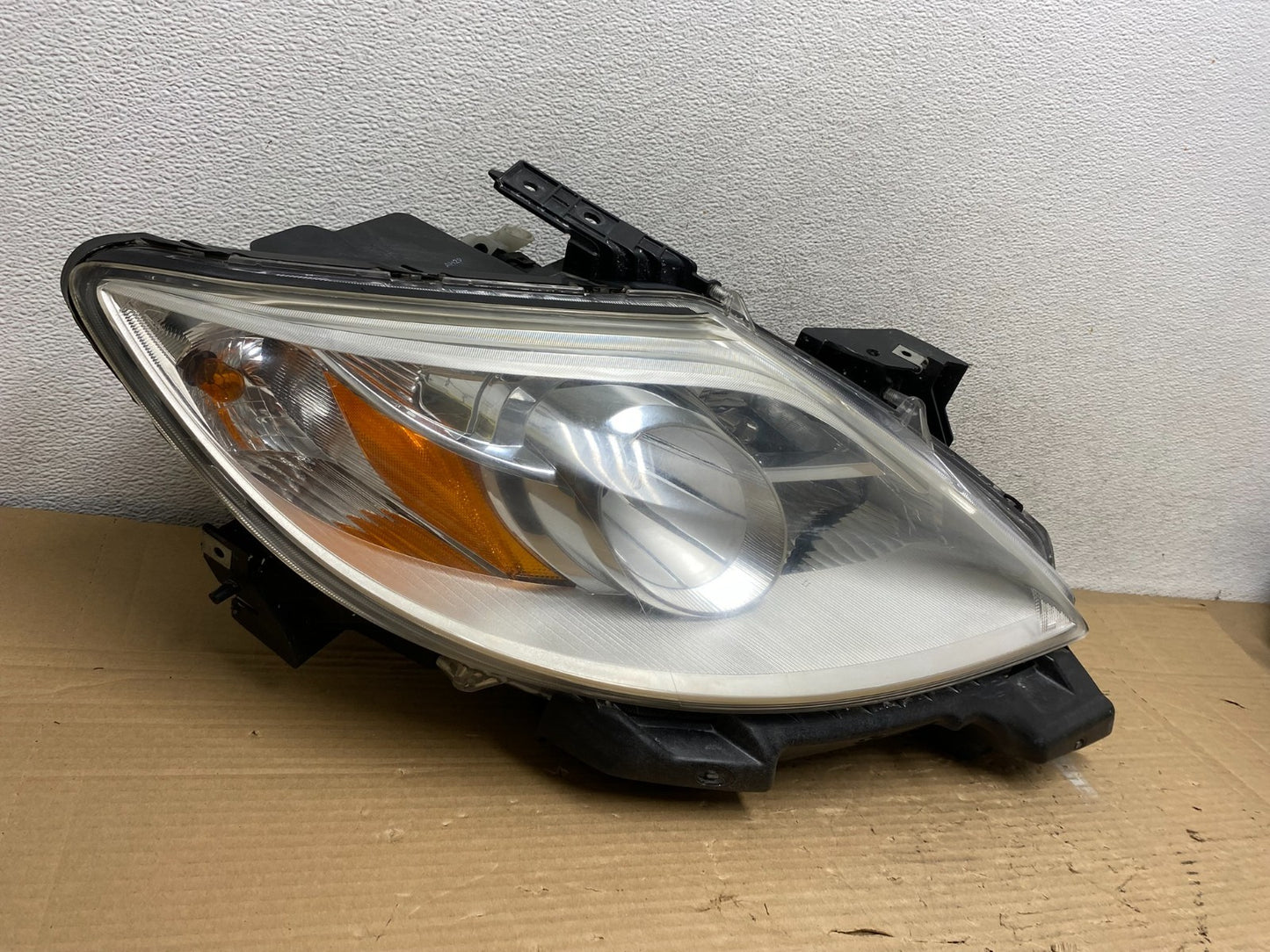 2010 - 2012 Mazda Cx9 Cx-9 Right Passenger RH Headlight Xenon HID AG9056 DW1