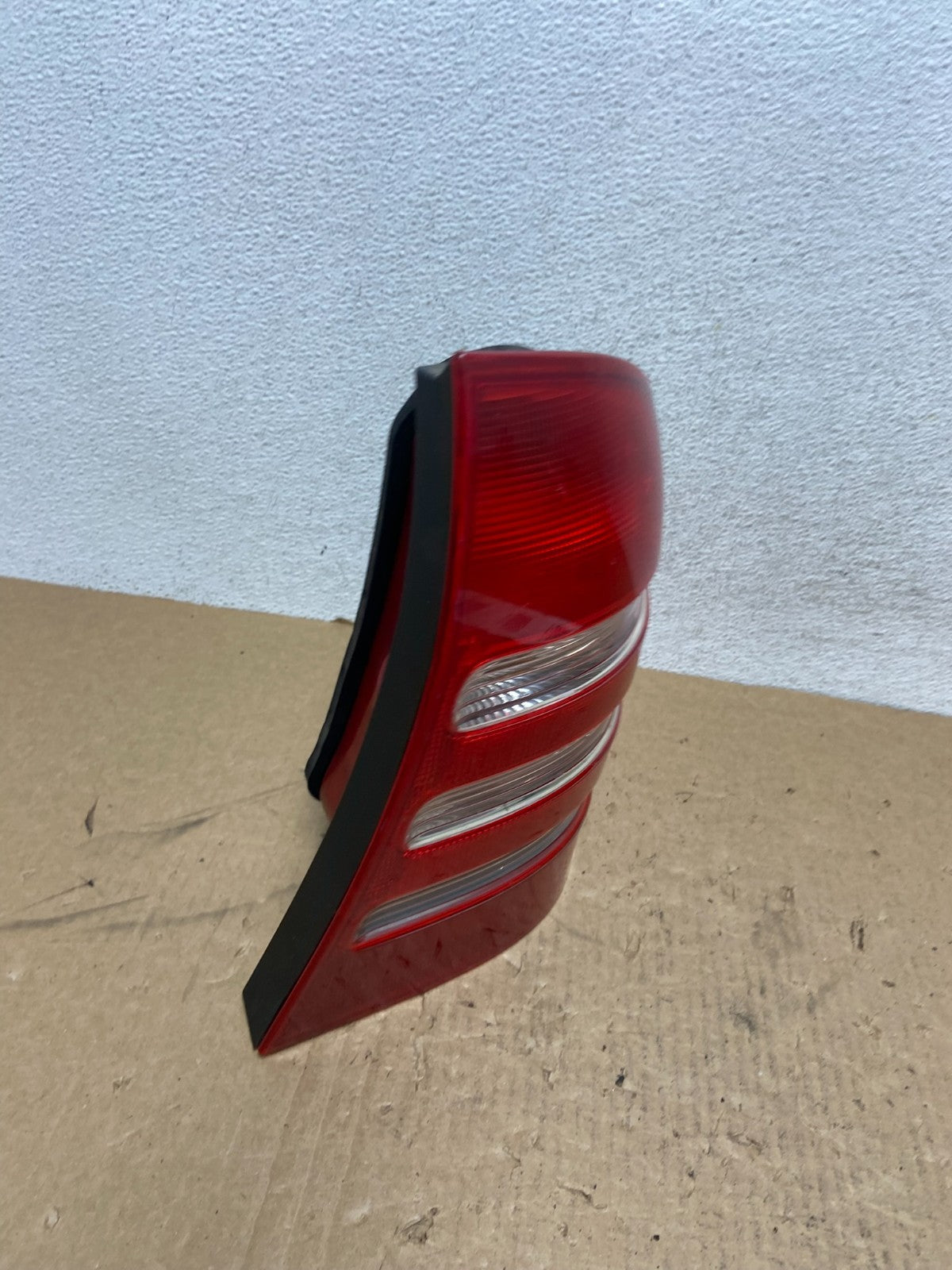 2003 to 2004 Mercedes W203 C-Class Right Passenger Tail Light AG05642