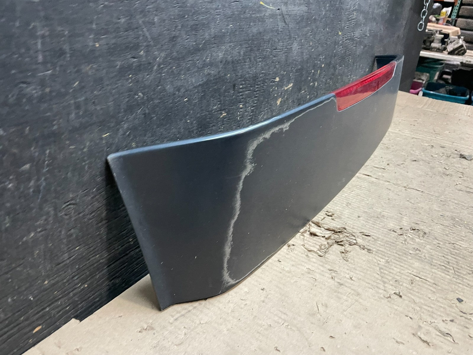 2005 to 2011 Hyundai Accent Trunk Lid Hatch 3rd Brake Light Spoiler V6795 DG2