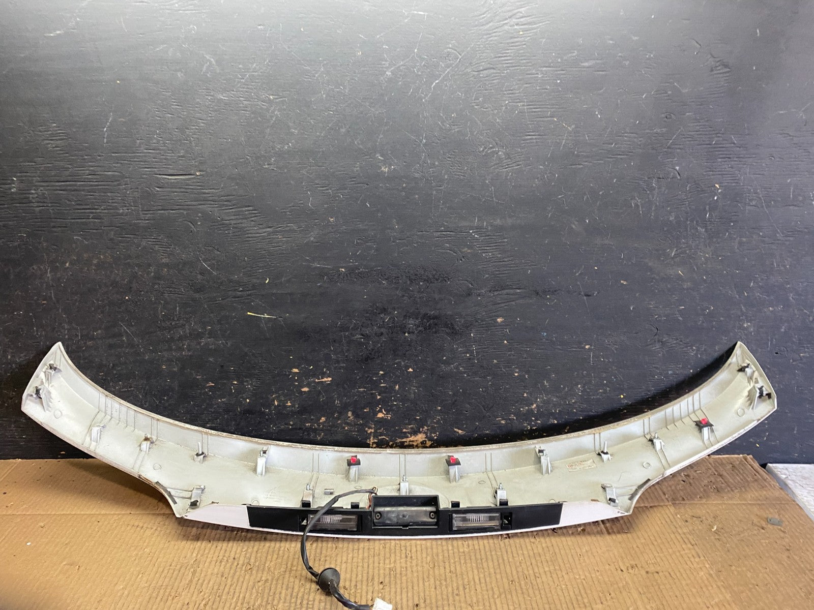 2011 to 2015 Hyundai Tucson Liftgate Tailgate Trunk Trim Molding T6786 DG7