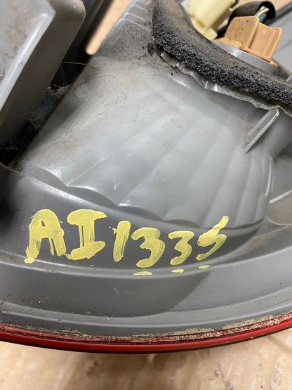 2006 to 2010 Toyota Sienna Left Driver LH Side Tail Light AI1335 LK7