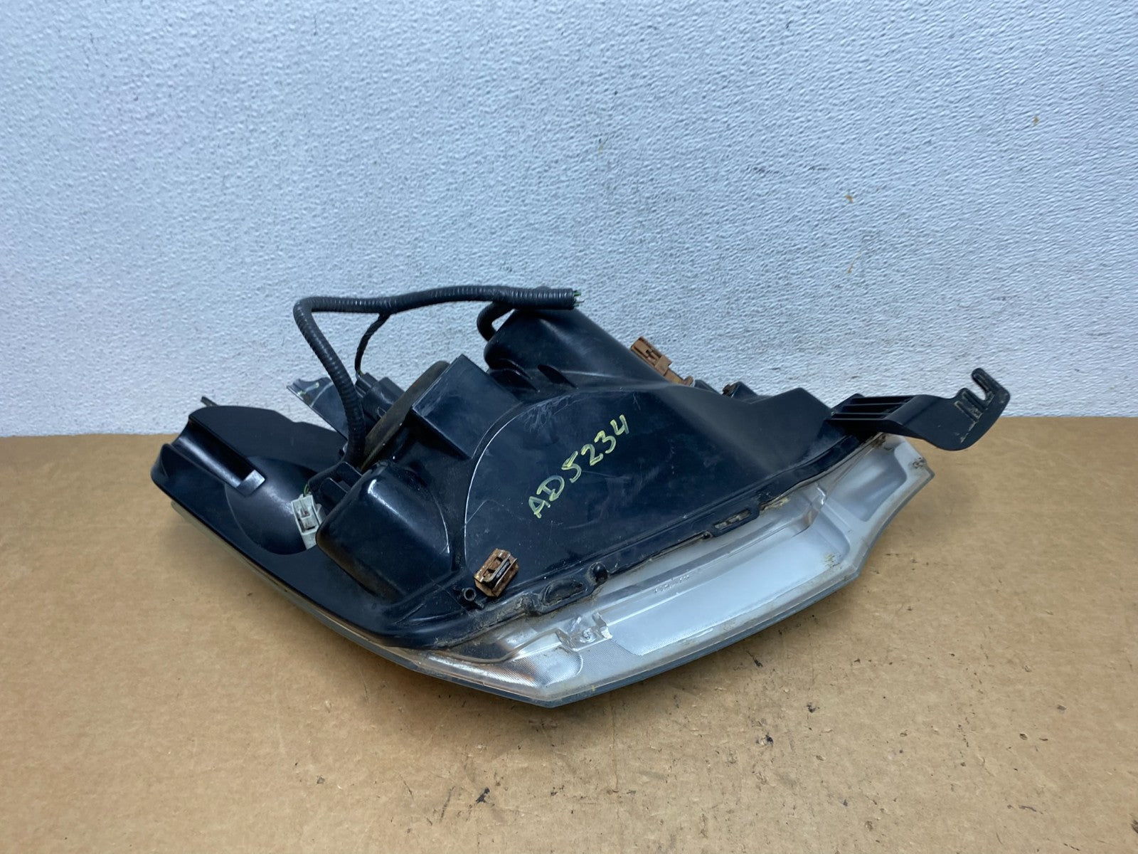 2008 2009 2010 2011 Ford Focus Left Driver Lh Headlight Halogen AD5234 DW10