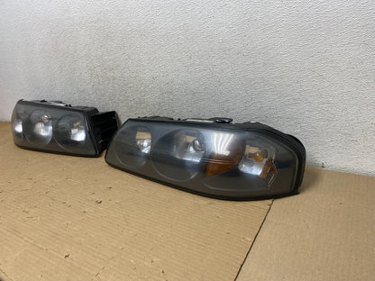 2000 to 2005 Chevrolet Impala Left+Right Set Headlights Halogen AG8210 DW2