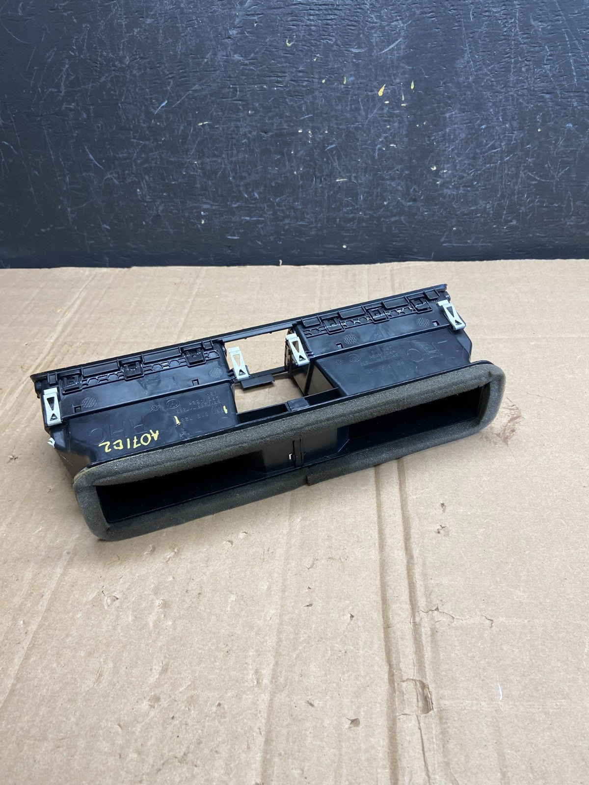 2012 - 2015 Volkswagen Passat Dash Dashboard Middle Center Air Vent OE ad7102 DG3