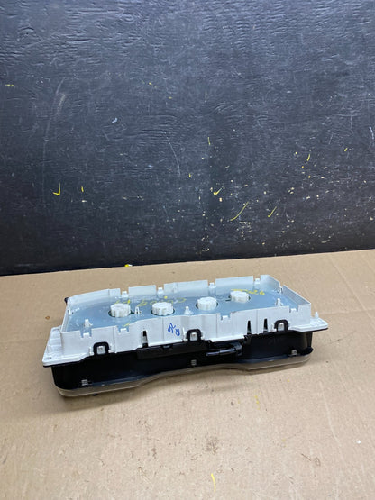 2006 to 2011 Ford Crown Victoria Speedometer Cluster Gauge t9326 DG6