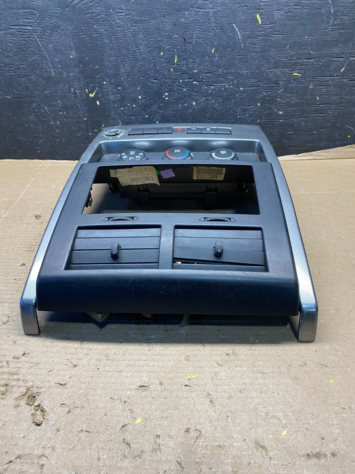2008 to 2012 Jeep Liberty Dash Climate Temperature Control Radio Bezel R2913 DG4