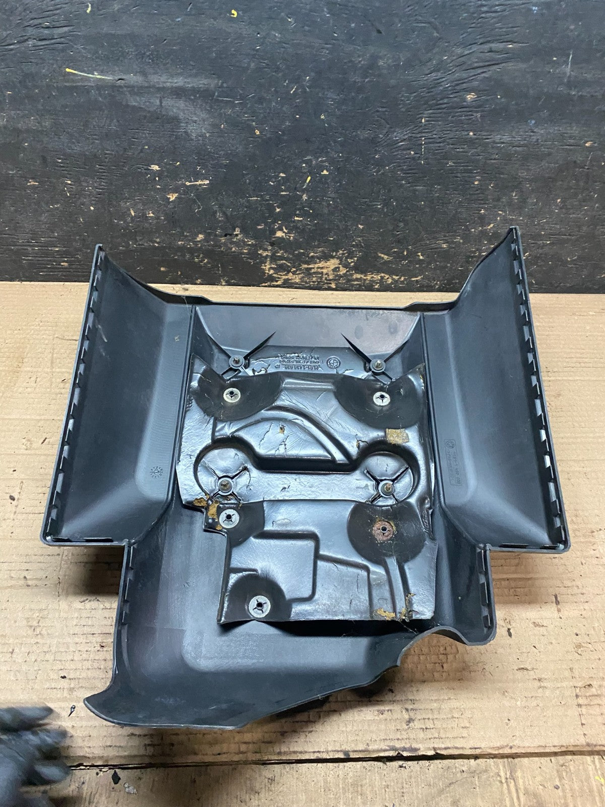 2003 BMW X5 V8 Engine Motor Top Cover Trim u8020 DG5