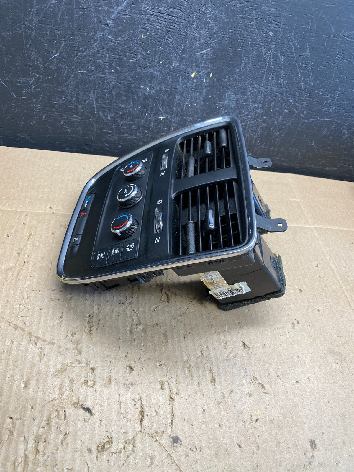 2011-2016 Dodge Grand Caravan Temperature Climate Control AC Heater AC9157 DG2