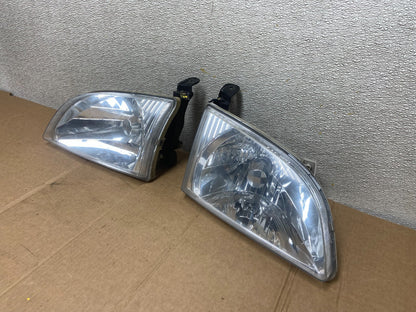 2001 2002 2003 Toyota Sienna Left+Right Side Set Headlights Halogen AA1118 DW1