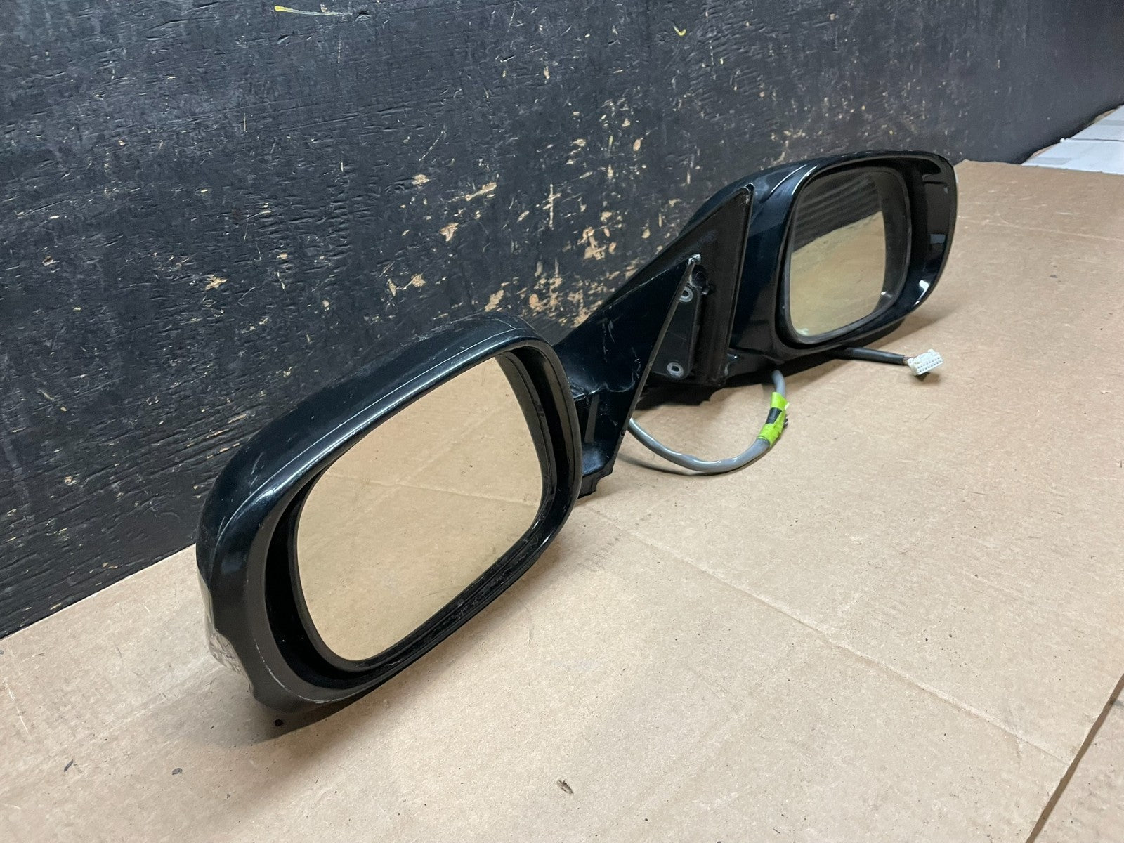 2009 to 2011 Lexus GS350 Left+Right Set Side View Door Mirror y9351 DG13