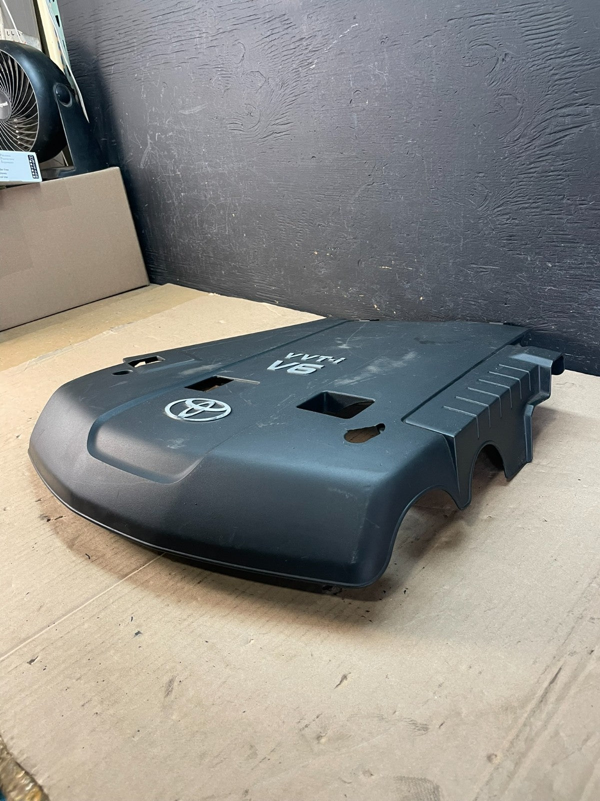 2003 to 2009 Toyota 4runner 4.0 V6 Engine Cover Shield ad8434 DG2