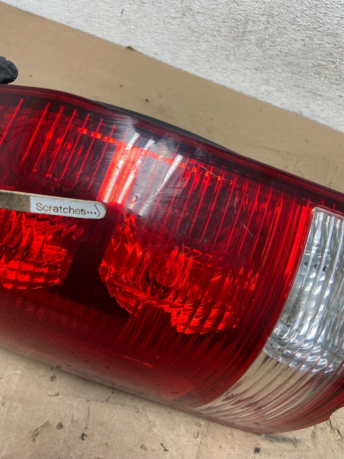 2004 2005 2006 2007 Saturn Vue Left Driver Lh Side Tail Light AG5497 LK3