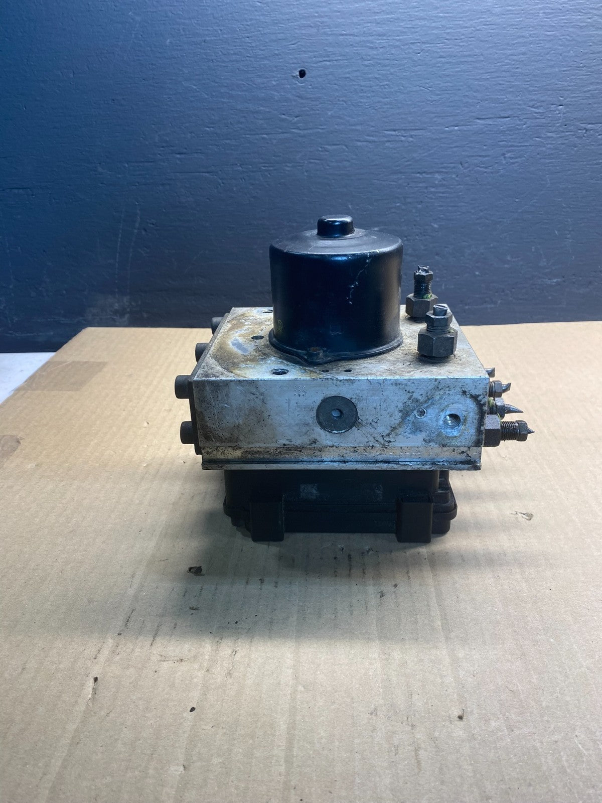 Wabco ABS Hydraulic ABS Pump With Module P/N 4784070720 AC0443 DG3