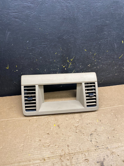 2003-2007 Nissan Murano Radio Center Console Display Bezel Air Vent OEM w9703 DG5