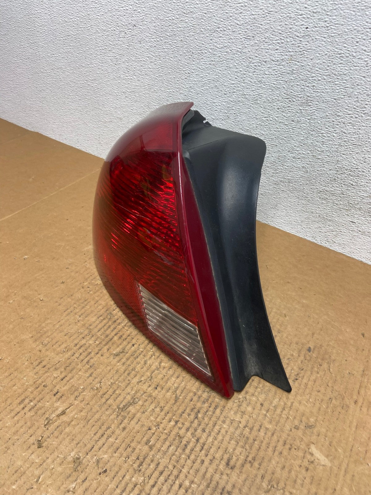 2000 2001 2002 2003 Ford Taurus Left Driver Lh Side Tail Light AE0250 LK1