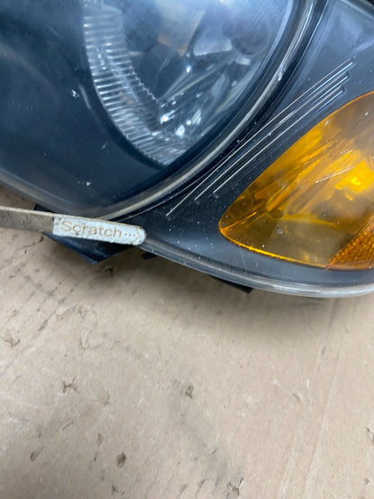 2002 to 2005 BMW 3 E46 Sedan Left Driver Halogen OEM Headlight X92835