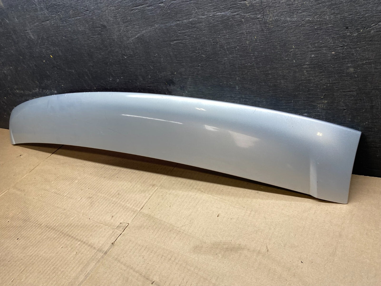 2004 to 2007 Volkswagen Touareg Rear Spoiler OEM C8123 OEM DG11