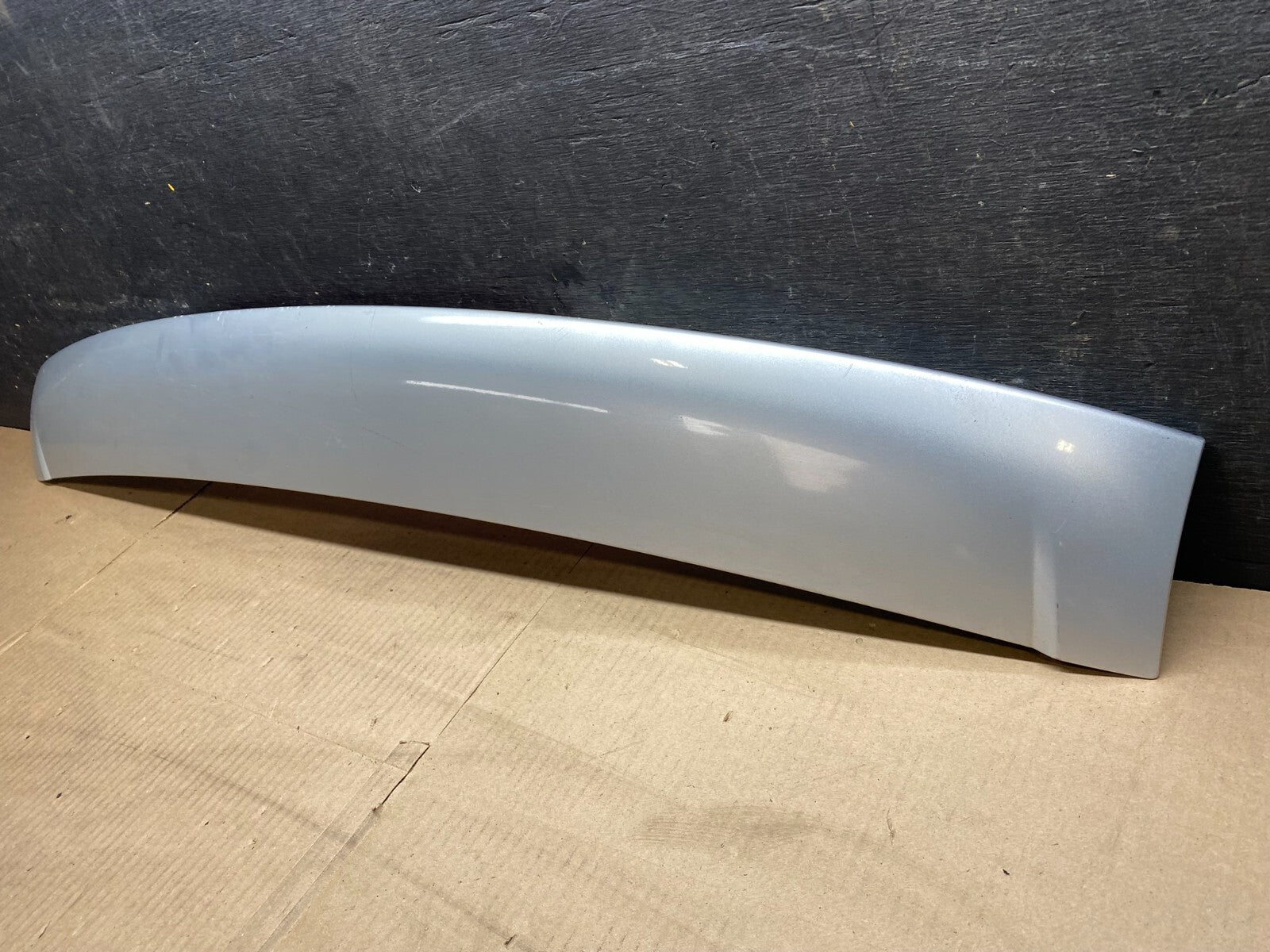 2004 to 2007 Volkswagen Touareg Rear Spoiler OEM C8123 OEM DG11