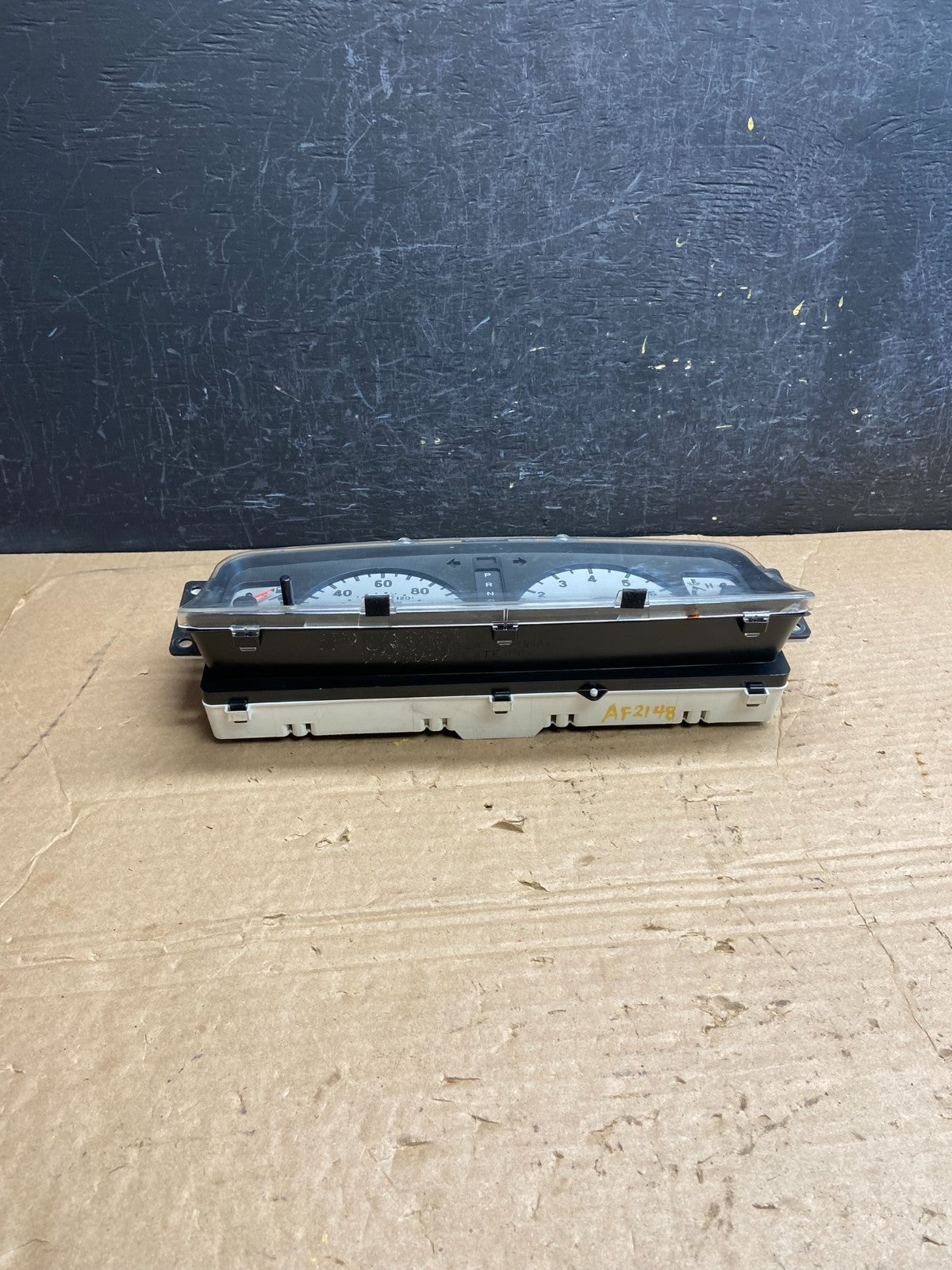 2002-2004 Mitsubishi Montero Sport Speedometer Cluster Gauge AF2148 DG3