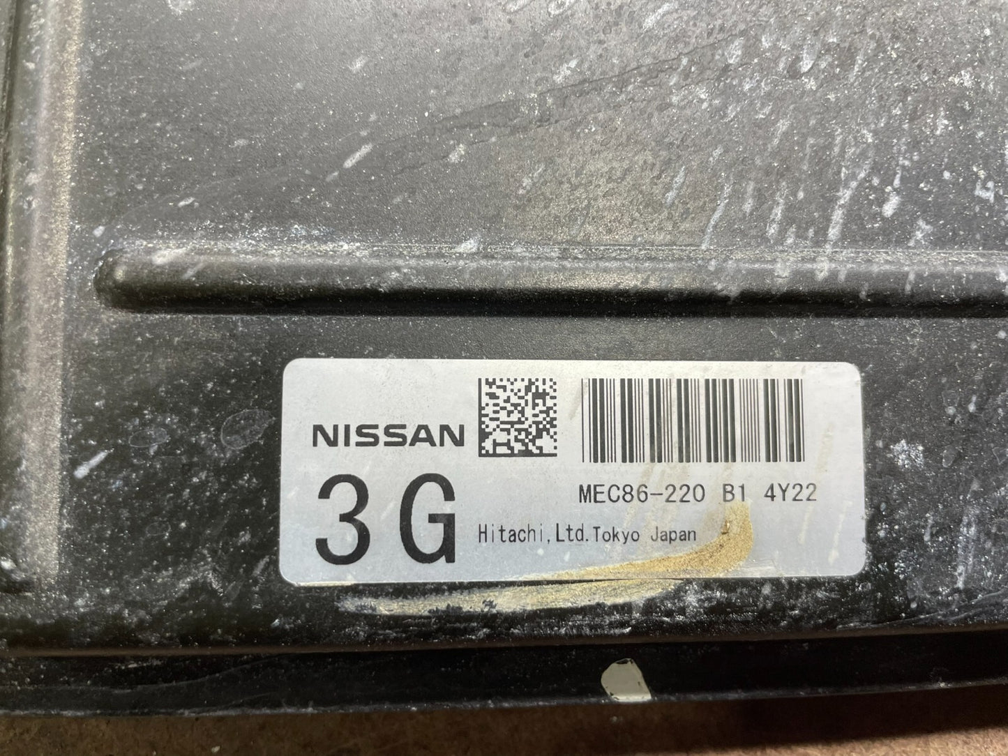 2005 Nissan Armada QX56 5.6L Engine Control mec86-220 b1 ECM J5220 PS2