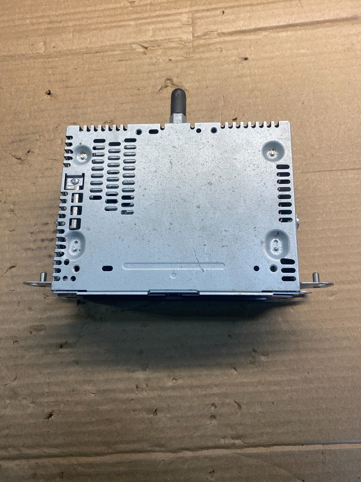 2013 to 2014 Ford Explorer Audio Equipment Radio Receiver AM FM CD aa3177 DG3
