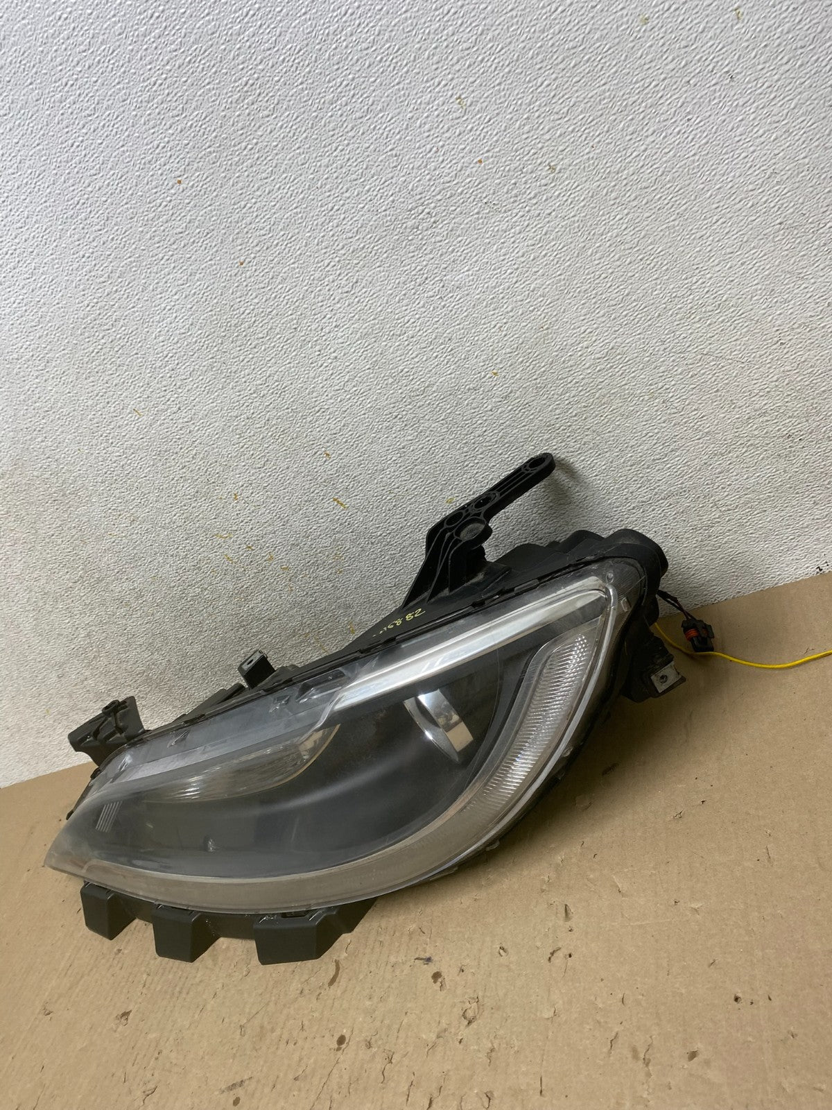 2015 2016 2017 Chrysler 200 Left Driver LH Side Halogen Headlight AH6882 DW1