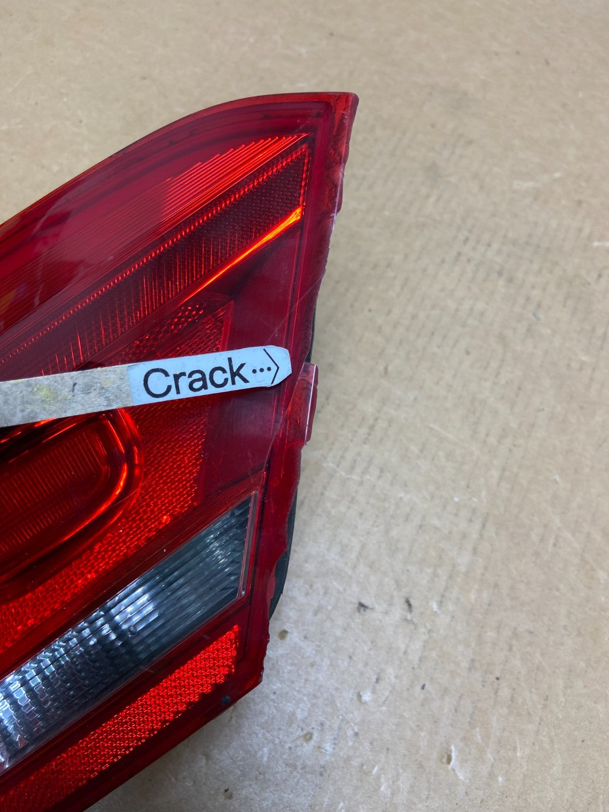 2012 to 2015 Volkswagen Passat Left Driver Lh Inner Tail light AD8982 DW4