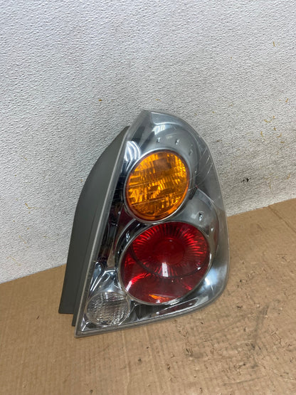 2002 2003 2004 Nissan Altima Right Passenger Rh Tail Light Side AI5424 LK2