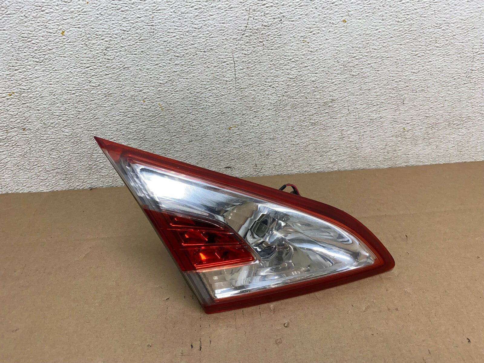 2011-2014 Nissan Murano Left Driver Lh Side Inner Tail Light Oem H6074 KC0