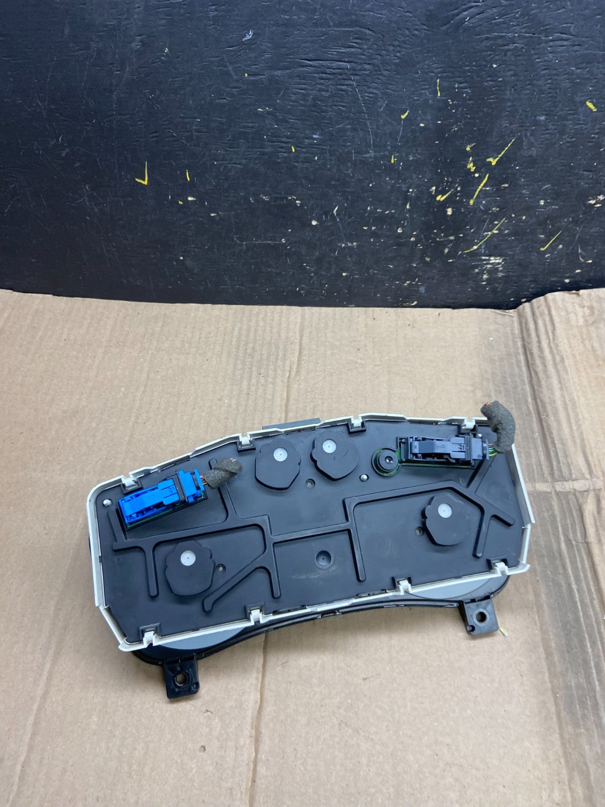 2011 to 2013 Ford Transit Connect Speedometer Gauge Cluster OEM x1696 DG4