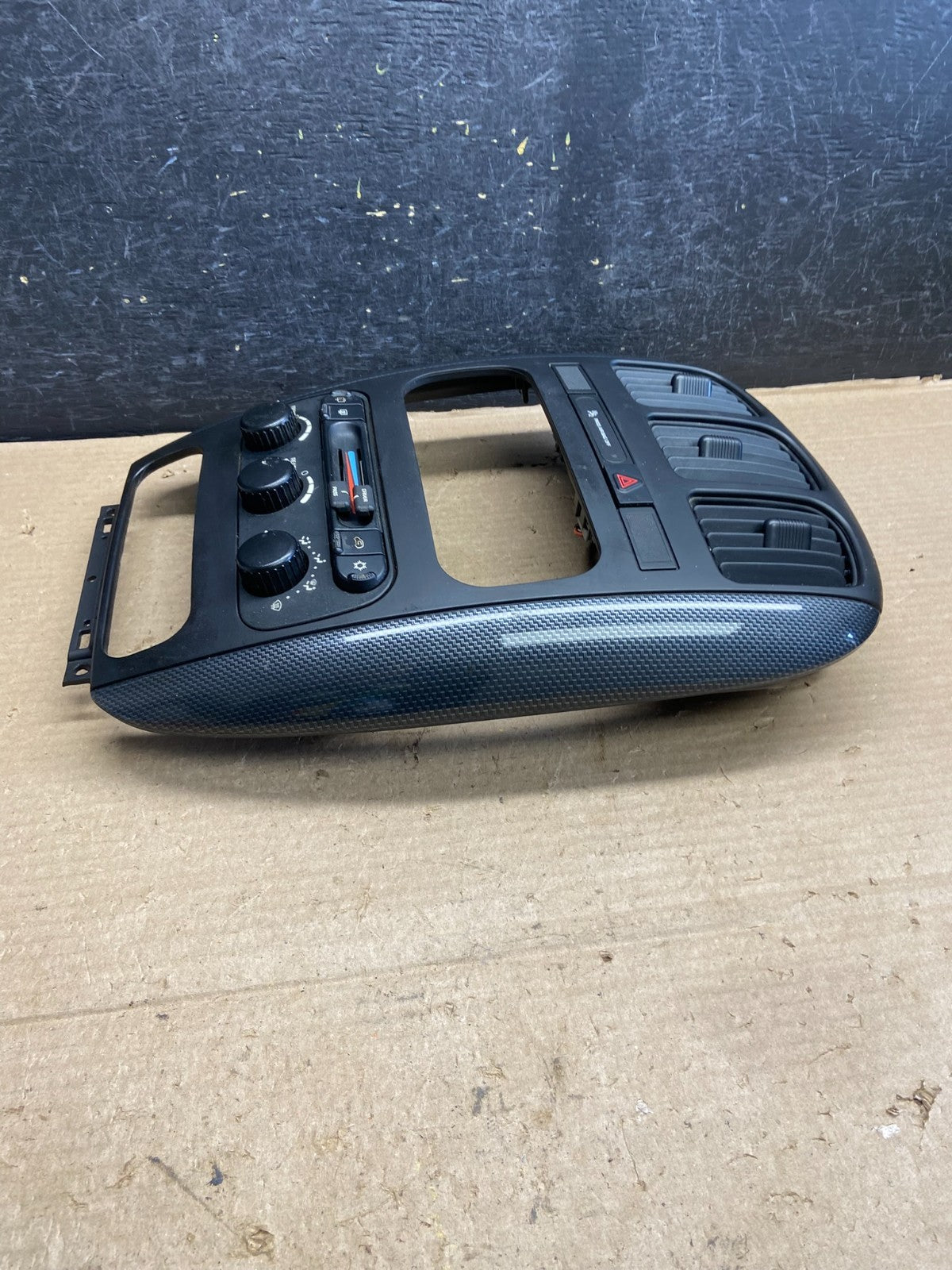 2004 to 2007 Dodge Grand Caravan AC Climate Control Hvac AH3983 DG2