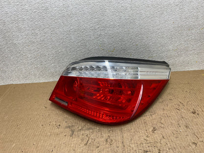 2008 2009 2010 BMW 5 525i 530i Right Passenger Rh Tail Side Light W7542 DW0