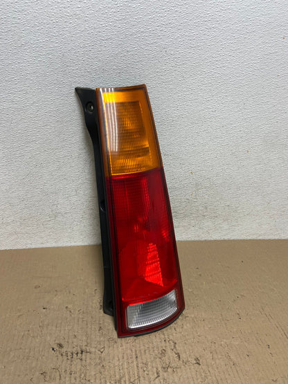 1997 1998 1999 2000 2001 Honda Crv Cr-v Right Passenger Tail Light AF2933 LK2