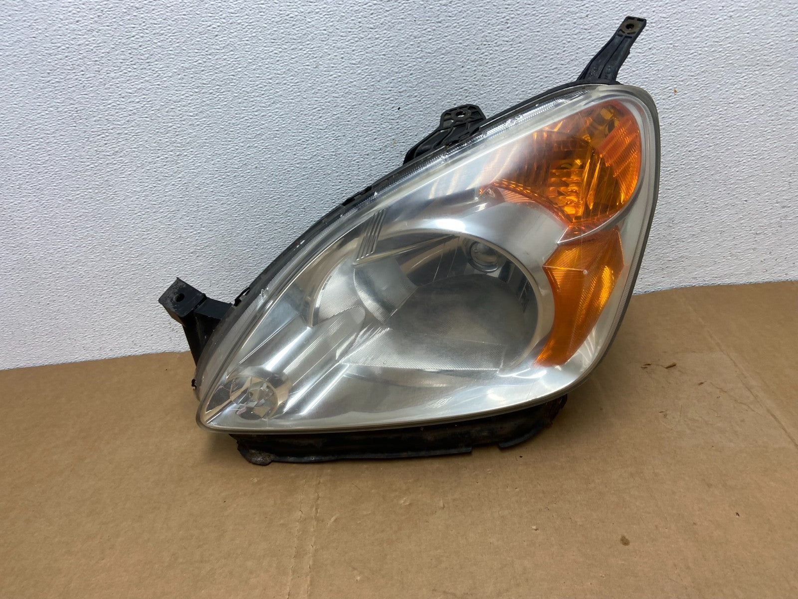 2002 to 2004 Honda Crv Cr-v Left Driver Halogen Headlight AC8379 DW0